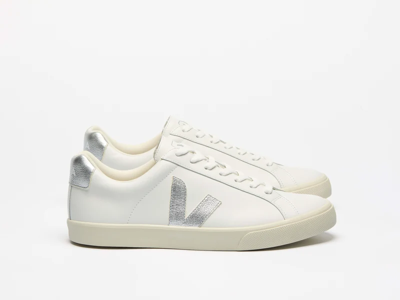 VEJA Esplar Logo Sneaker aus Leder